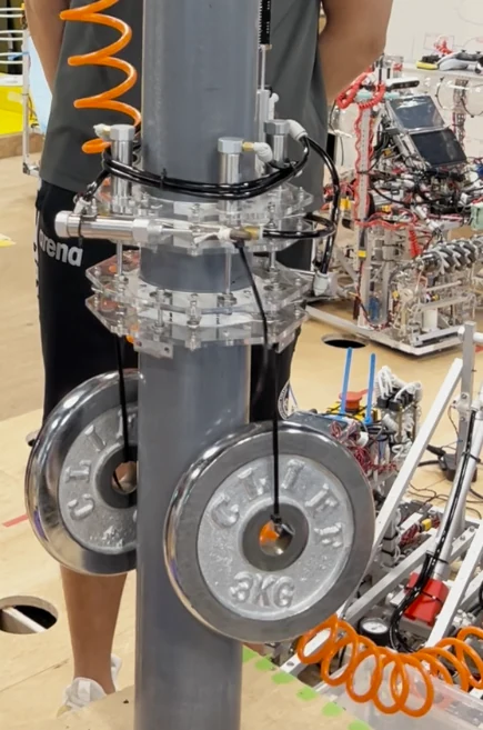 Student pipe-climbing robot project